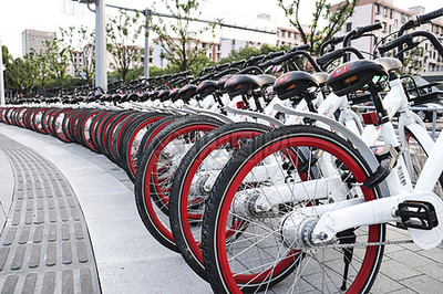 共享單車 城市風(fēng)景線，鏡頭下的流動色彩與生活方式
